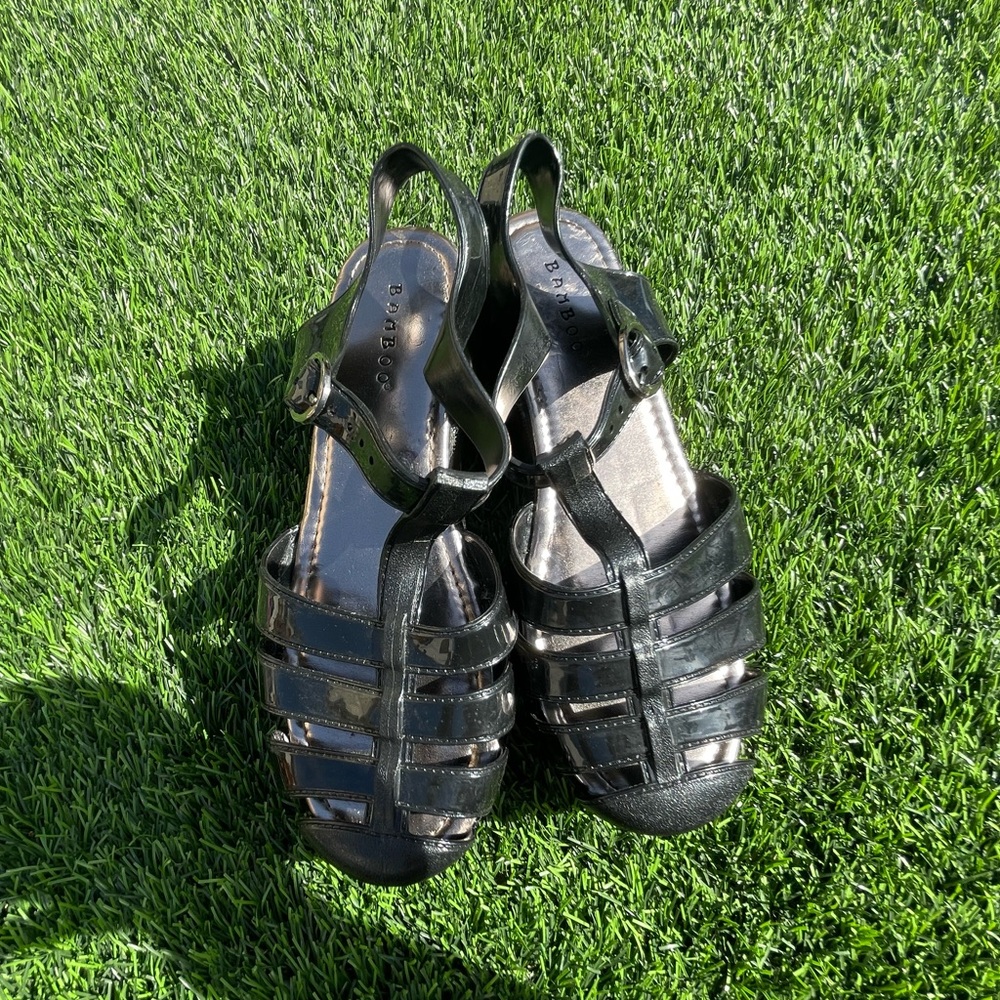 BAMBOO brand black strappy/jelly woman’s platforms sandal size 7